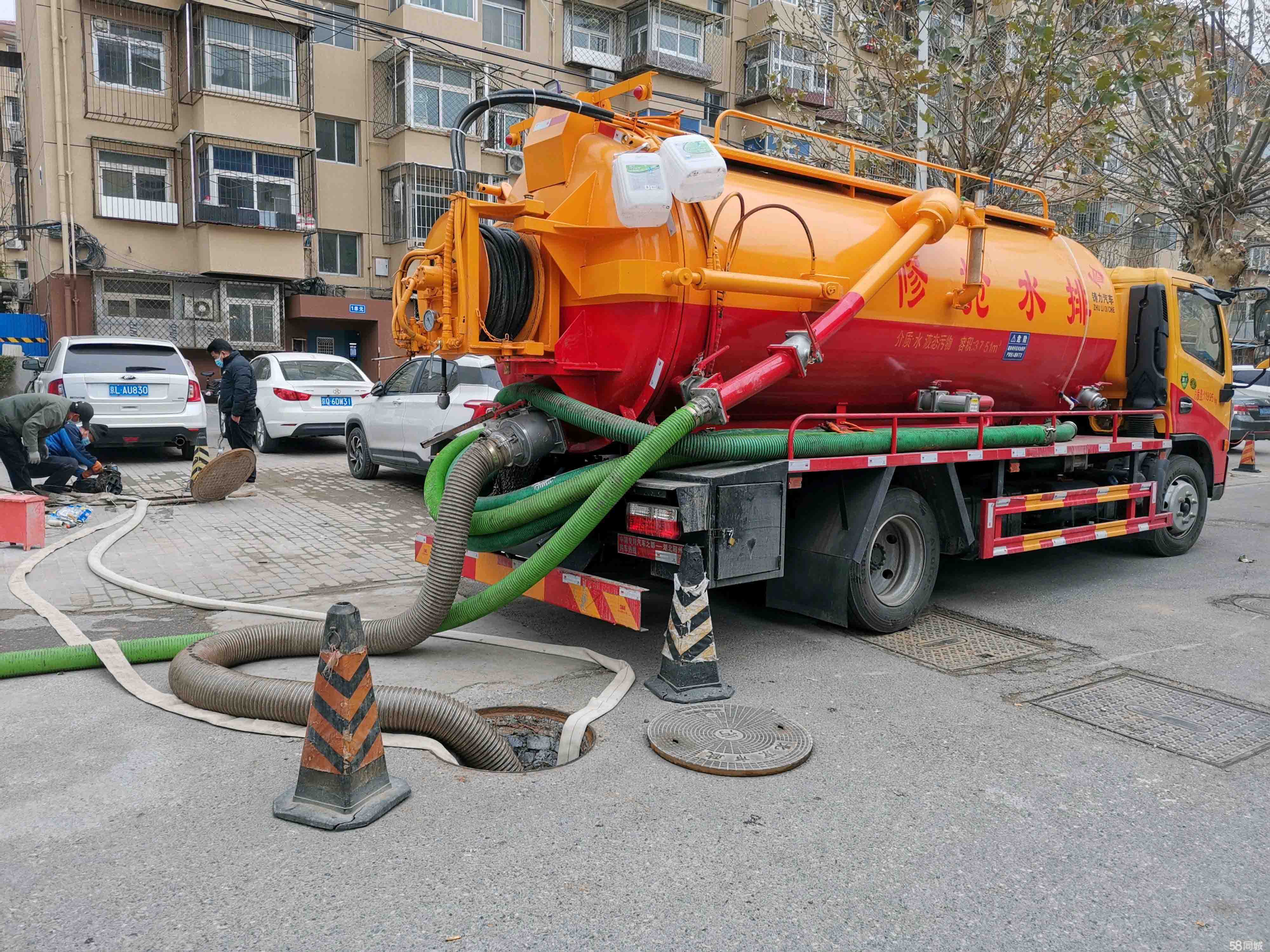 明山抽粪吸污